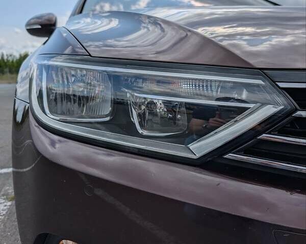 Красный Фольксваген Пассат, объемом двигателя 1.97 л и пробегом 190 тыс. км за 16999 $, фото 8 на Automoto.ua