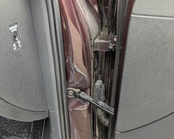 Красный Фольксваген Пассат, объемом двигателя 1.97 л и пробегом 190 тыс. км за 16999 $, фото 15 на Automoto.ua