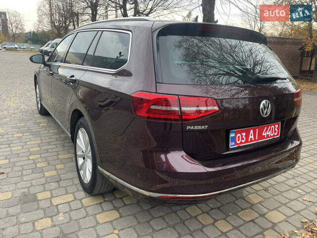 Красный Фольксваген Пассат, объемом двигателя 2 л и пробегом 218 тыс. км за 20450 $, фото 6 на Automoto.ua