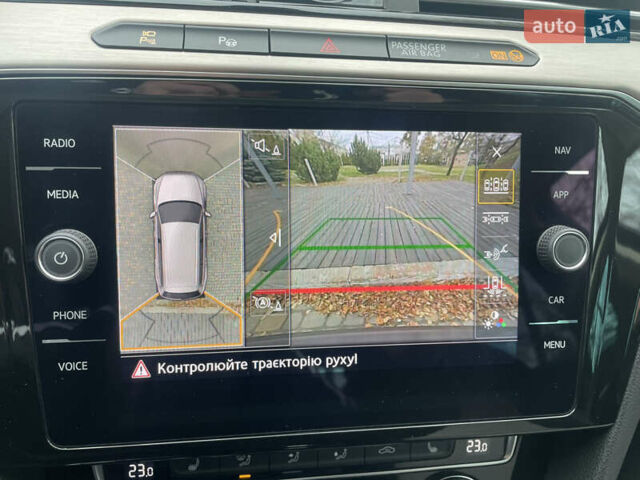 Красный Фольксваген Пассат, объемом двигателя 2 л и пробегом 218 тыс. км за 20450 $, фото 33 на Automoto.ua