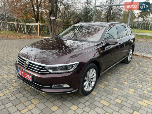 Красный Фольксваген Пассат, объемом двигателя 2 л и пробегом 218 тыс. км за 20450 $, фото 11 на Automoto.ua