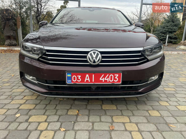 Красный Фольксваген Пассат, объемом двигателя 2 л и пробегом 218 тыс. км за 20450 $, фото 13 на Automoto.ua