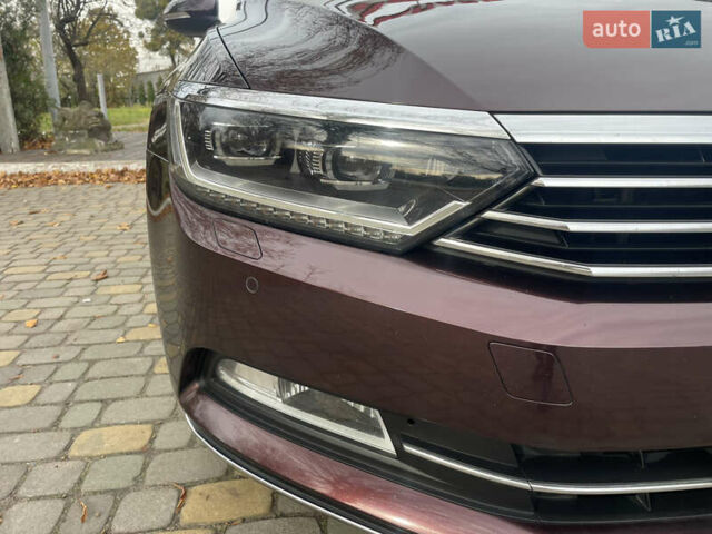 Красный Фольксваген Пассат, объемом двигателя 2 л и пробегом 218 тыс. км за 20450 $, фото 14 на Automoto.ua