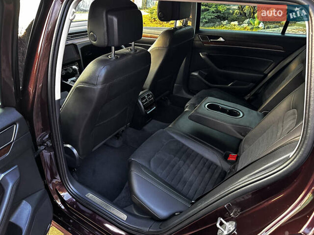 Червоний Фольксваген Пассат, об'ємом двигуна 2 л та пробігом 254 тис. км за 18900 $, фото 24 на Automoto.ua