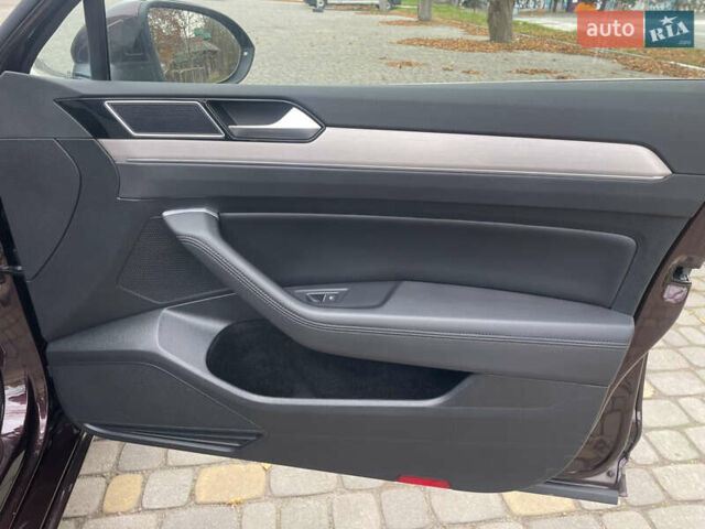 Красный Фольксваген Пассат, объемом двигателя 2 л и пробегом 218 тыс. км за 20450 $, фото 45 на Automoto.ua