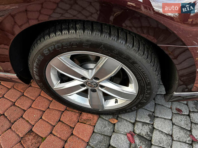 Червоний Фольксваген Пассат, об'ємом двигуна 2 л та пробігом 254 тис. км за 18900 $, фото 61 на Automoto.ua