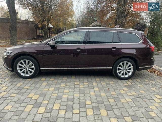 Красный Фольксваген Пассат, объемом двигателя 2 л и пробегом 218 тыс. км за 20450 $, фото 9 на Automoto.ua