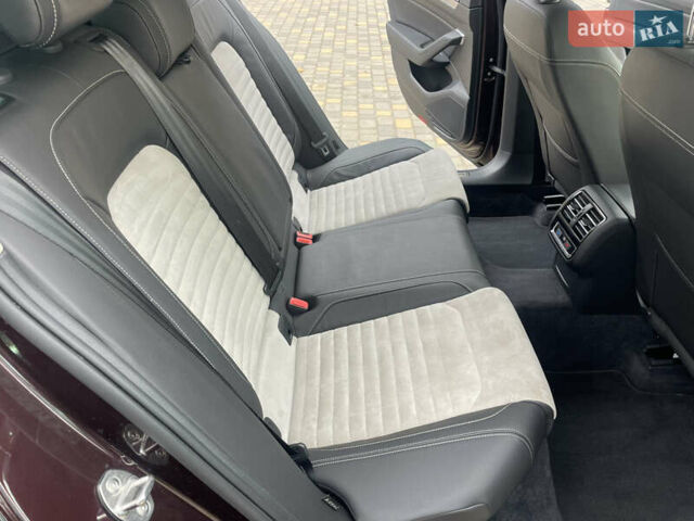 Красный Фольксваген Пассат, объемом двигателя 2 л и пробегом 218 тыс. км за 20450 $, фото 47 на Automoto.ua