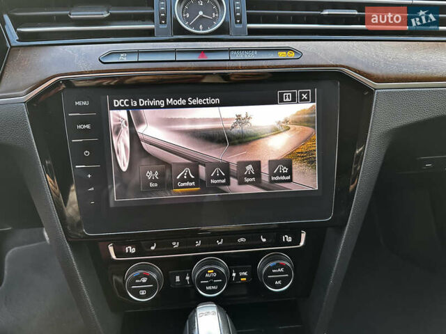 Червоний Фольксваген Пассат, об'ємом двигуна 2 л та пробігом 254 тис. км за 18900 $, фото 77 на Automoto.ua