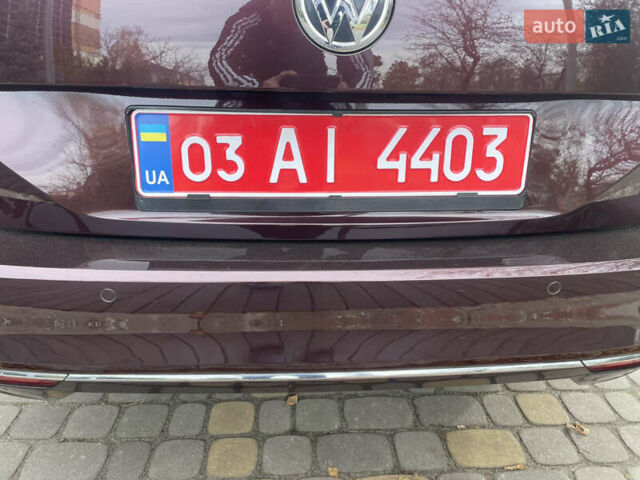 Красный Фольксваген Пассат, объемом двигателя 2 л и пробегом 218 тыс. км за 20450 $, фото 18 на Automoto.ua