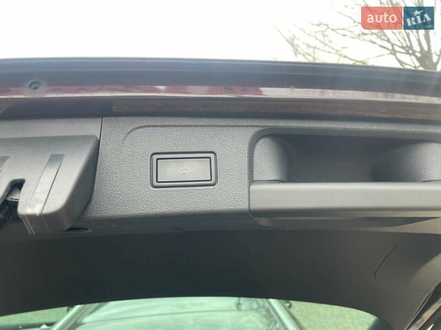 Красный Фольксваген Пассат, объемом двигателя 2 л и пробегом 218 тыс. км за 20450 $, фото 58 на Automoto.ua