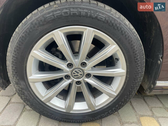 Красный Фольксваген Пассат, объемом двигателя 2 л и пробегом 218 тыс. км за 20450 $, фото 20 на Automoto.ua