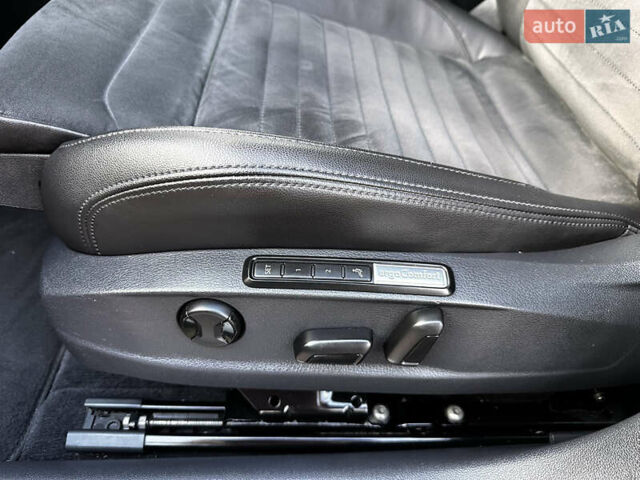 Червоний Фольксваген Пассат, об'ємом двигуна 2 л та пробігом 254 тис. км за 18900 $, фото 21 на Automoto.ua