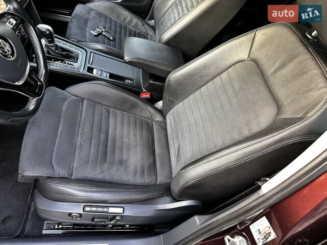 Червоний Фольксваген Пассат, об'ємом двигуна 2 л та пробігом 254 тис. км за 18900 $, фото 35 на Automoto.ua