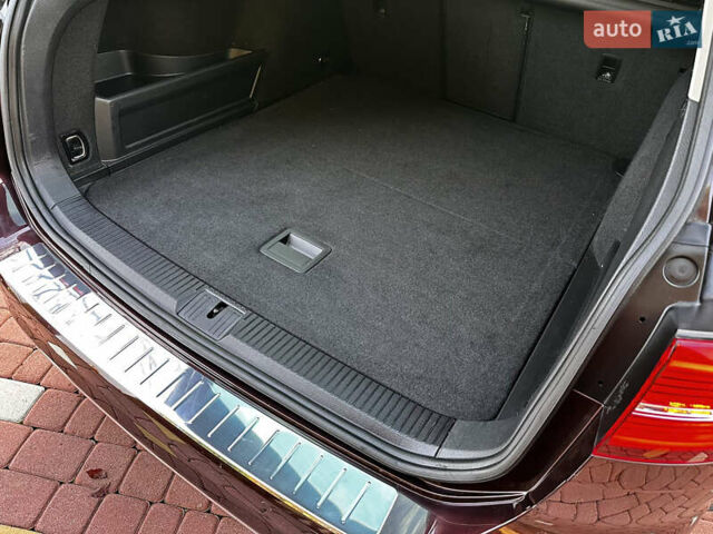 Червоний Фольксваген Пассат, об'ємом двигуна 2 л та пробігом 254 тис. км за 18900 $, фото 68 на Automoto.ua