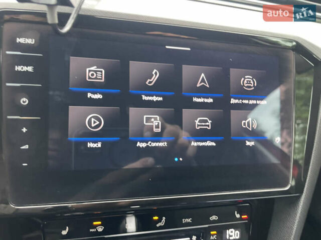 Червоний Фольксваген Пассат, об'ємом двигуна 1.97 л та пробігом 241 тис. км за 22500 $, фото 39 на Automoto.ua