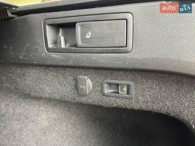 Червоний Фольксваген Пассат, об'ємом двигуна 1.97 л та пробігом 241 тис. км за 22500 $, фото 22 на Automoto.ua