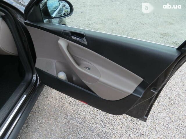 Фольксваген Пассат, объемом двигателя 2 л и пробегом 273 тыс. км за 7500 $, фото 18 на Automoto.ua