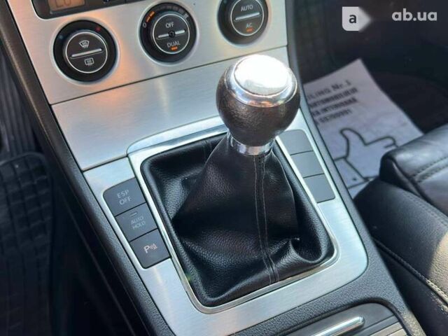 Фольксваген Пассат, объемом двигателя 2 л и пробегом 293 тыс. км за 7400 $, фото 15 на Automoto.ua