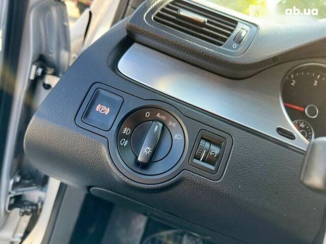Фольксваген Пассат, объемом двигателя 2 л и пробегом 293 тыс. км за 7400 $, фото 19 на Automoto.ua