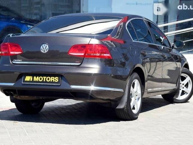 Фольксваген Пассат, объемом двигателя 1.8 л и пробегом 180 тыс. км за 9800 $, фото 1 на Automoto.ua