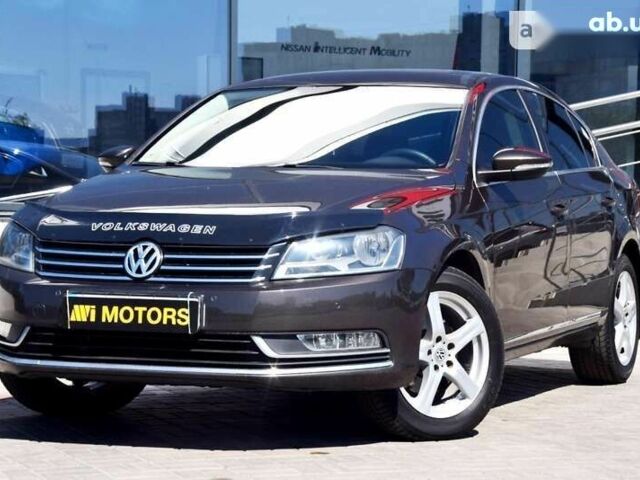Фольксваген Пассат, объемом двигателя 1.8 л и пробегом 180 тыс. км за 9800 $, фото 2 на Automoto.ua