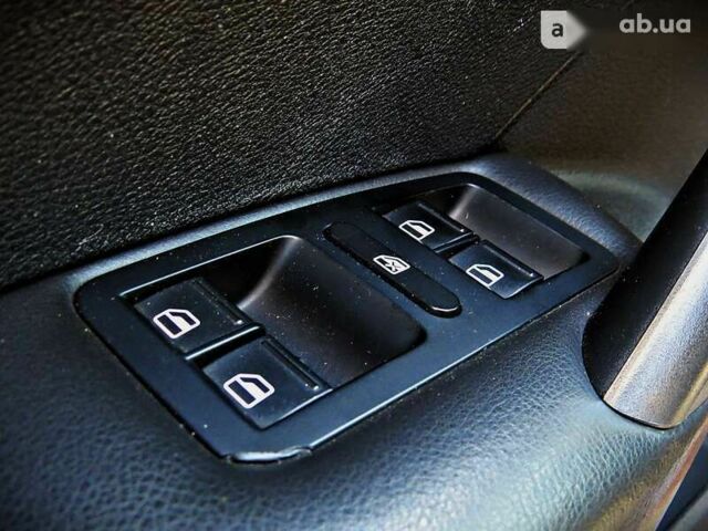 Фольксваген Пассат, объемом двигателя 2.5 л и пробегом 330 тыс. км за 10800 $, фото 5 на Automoto.ua