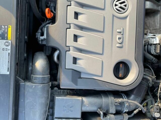 Фольксваген Пассат, об'ємом двигуна 2 л та пробігом 290 тис. км за 11600 $, фото 4 на Automoto.ua