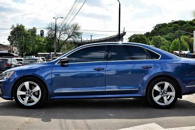 Фольксваген Пассат, об'ємом двигуна 1.8 л та пробігом 250 тис. км за 12499 $, фото 5 на Automoto.ua