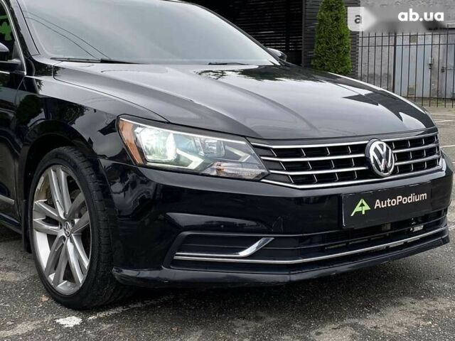 Фольксваген Пассат, объемом двигателя 1.8 л и пробегом 150 тыс. км за 14300 $, фото 7 на Automoto.ua