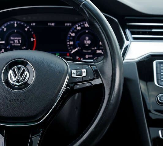 Фольксваген Пассат, объемом двигателя 1.6 л и пробегом 199 тыс. км за 18900 $, фото 16 на Automoto.ua