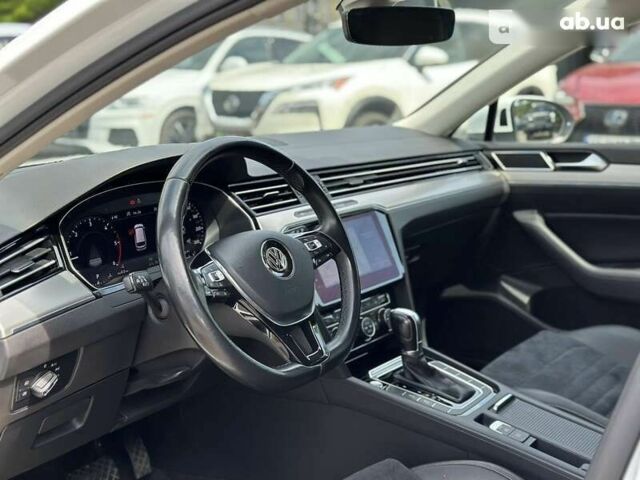Фольксваген Пассат, объемом двигателя 2 л и пробегом 193 тыс. км за 22800 $, фото 13 на Automoto.ua