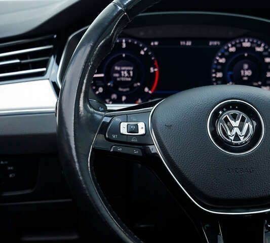 Фольксваген Пассат, объемом двигателя 1.6 л и пробегом 199 тыс. км за 18900 $, фото 17 на Automoto.ua