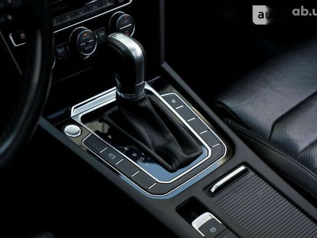 Фольксваген Пассат, объемом двигателя 1.6 л и пробегом 199 тыс. км за 18900 $, фото 21 на Automoto.ua