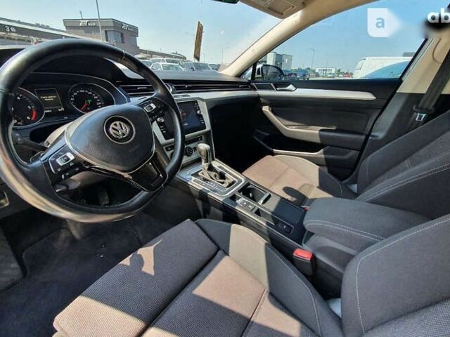 Фольксваген Пассат, объемом двигателя 2 л и пробегом 269 тыс. км за 17500 $, фото 9 на Automoto.ua