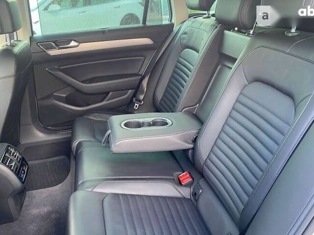 Фольксваген Пассат, объемом двигателя 2 л и пробегом 172 тыс. км за 27500 $, фото 21 на Automoto.ua