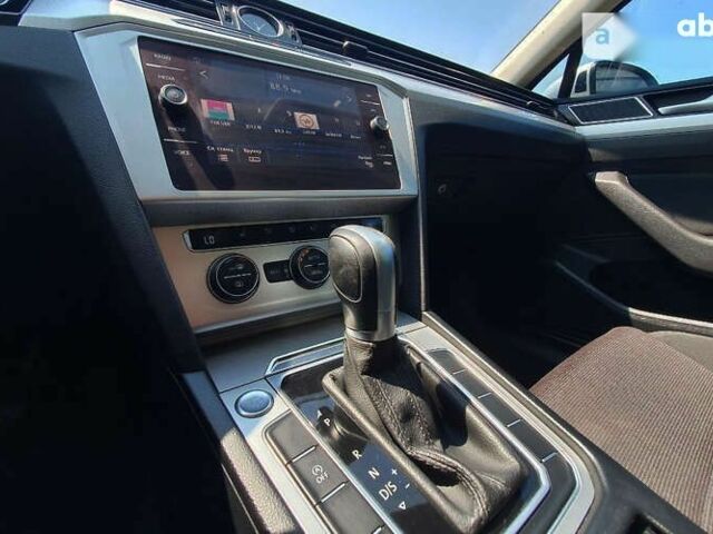 Фольксваген Пассат, объемом двигателя 2 л и пробегом 269 тыс. км за 17500 $, фото 12 на Automoto.ua