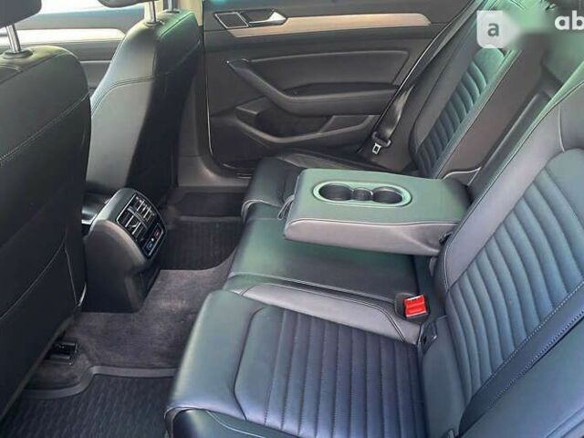 Фольксваген Пассат, объемом двигателя 2 л и пробегом 172 тыс. км за 27500 $, фото 22 на Automoto.ua