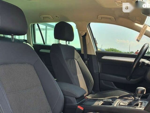 Фольксваген Пассат, объемом двигателя 2 л и пробегом 269 тыс. км за 17500 $, фото 18 на Automoto.ua