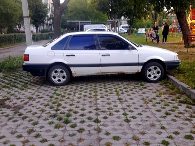 Фольксваген Пассат, объемом двигателя 1.8 л и пробегом 400 тыс. км за 1200 $, фото 2 на Automoto.ua