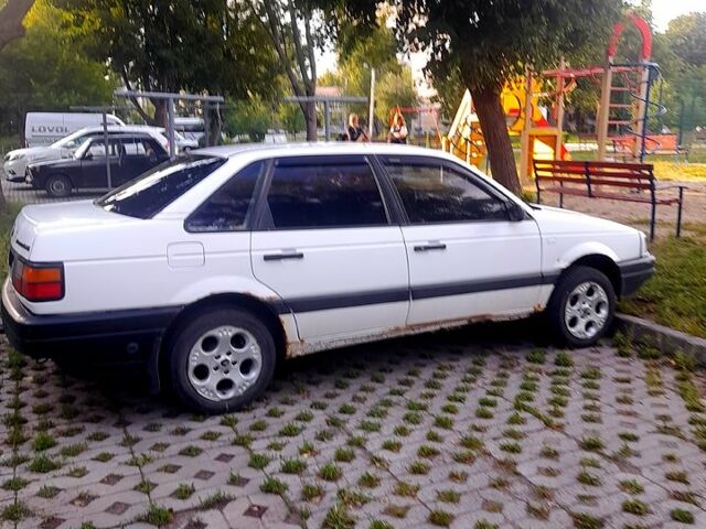 Фольксваген Пассат, объемом двигателя 1.8 л и пробегом 400 тыс. км за 1200 $, фото 5 на Automoto.ua