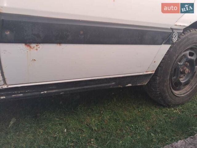 Фольксваген Пассат, объемом двигателя 1.6 л и пробегом 325 тыс. км за 600 $, фото 9 на Automoto.ua