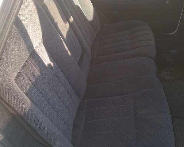 Фольксваген Пассат, объемом двигателя 1.6 л и пробегом 325 тыс. км за 600 $, фото 12 на Automoto.ua