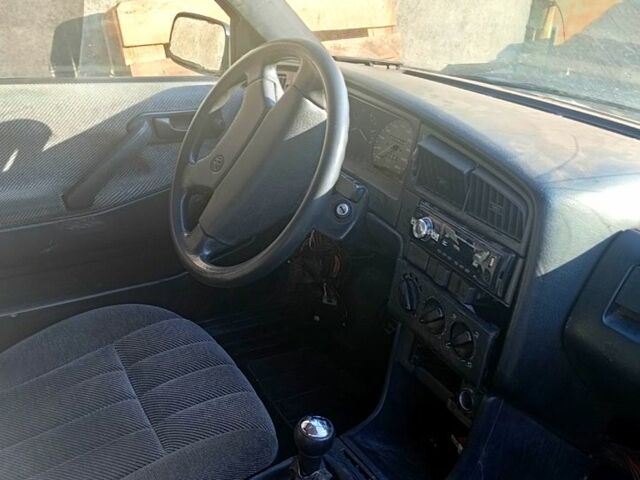 Фольксваген Пассат, объемом двигателя 1.8 л и пробегом 0 тыс. км за 650 $, фото 3 на Automoto.ua