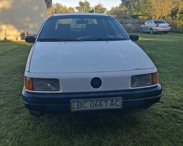 Фольксваген Пассат, объемом двигателя 1.6 л и пробегом 325 тыс. км за 600 $, фото 8 на Automoto.ua