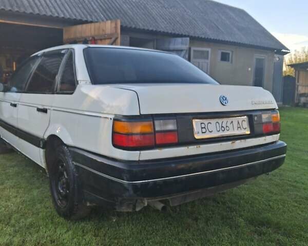 Фольксваген Пассат, объемом двигателя 1.6 л и пробегом 325 тыс. км за 600 $, фото 14 на Automoto.ua