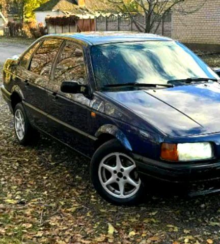 Фольксваген Пассат, объемом двигателя 1.6 л и пробегом 0 тыс. км за 700 $, фото 1 на Automoto.ua