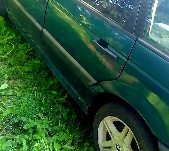 Фольксваген Пассат, объемом двигателя 1.8 л и пробегом 250 тыс. км за 1400 $, фото 1 на Automoto.ua