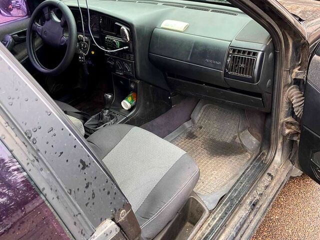 Фольксваген Пассат, об'ємом двигуна 2 л та пробігом 280 тис. км за 1999 $, фото 3 на Automoto.ua