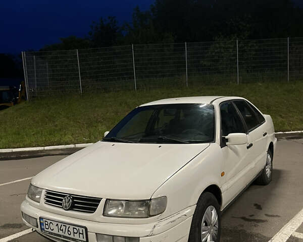 Фольксваген Пассат, объемом двигателя 1.8 л и пробегом 405 тыс. км за 2000 $, фото 2 на Automoto.ua